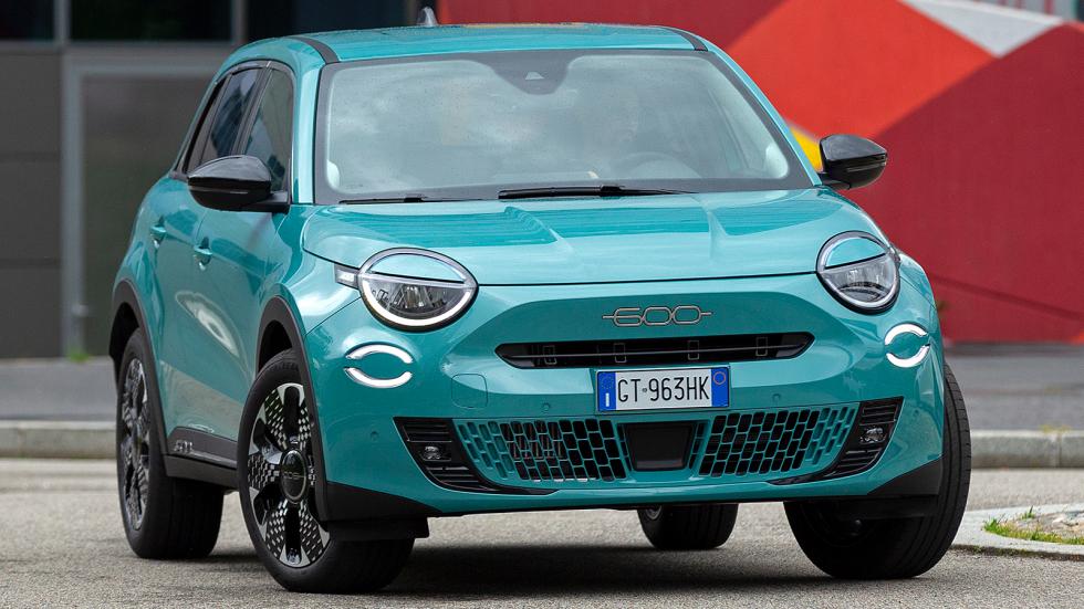 Σε νέες χαμηλότερες τιμές στην Ελλάδα το Fiat 600 Hybrid